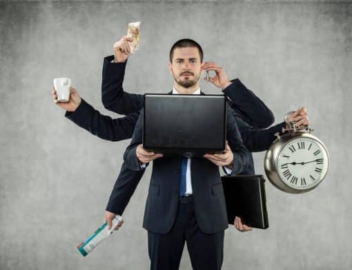 Entenda como optar pela terceirização de frotas pode auxiliar um gestor a reduzir gastos, aumentar a produtividade e favorecer o crescimento.