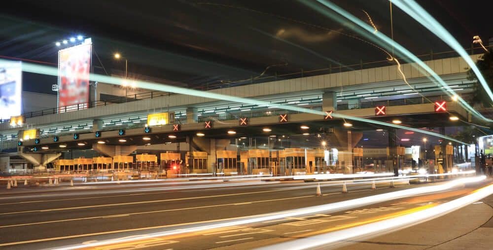 Vamos explicar como funciona a cobrança de pedágio automática