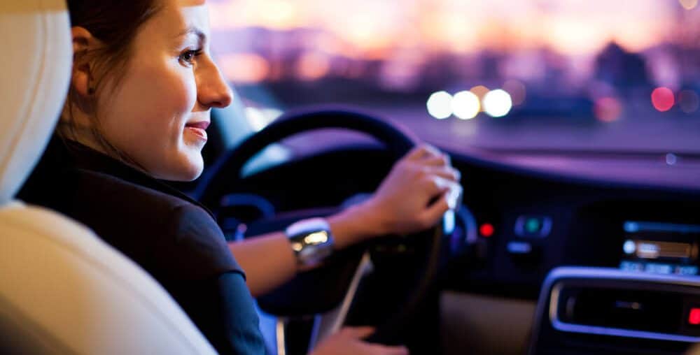 viajar de carro à noite