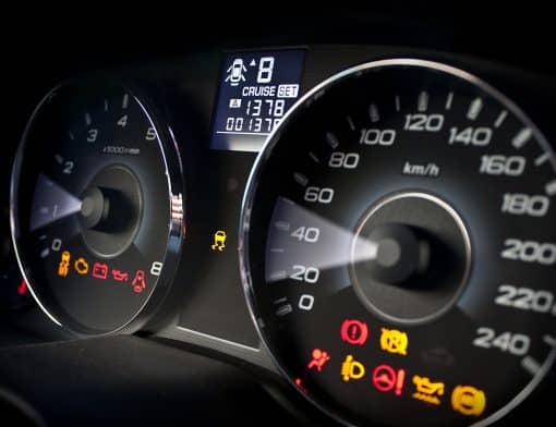 O que significam as luzes no painel do carro?