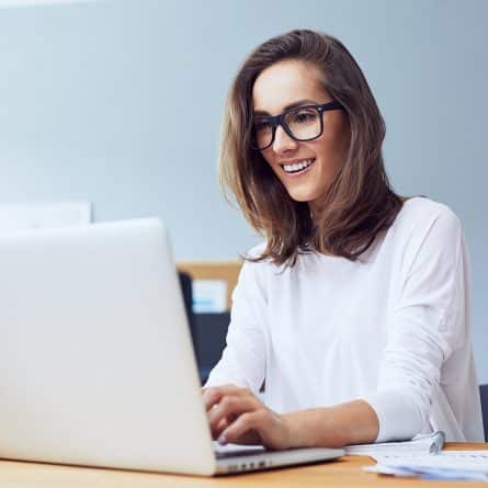 Veja como renovar a CNH pela internet.