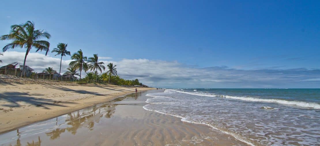 As melhores praias do litoral baiano.