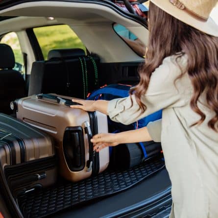 Carros com porta-malas grande