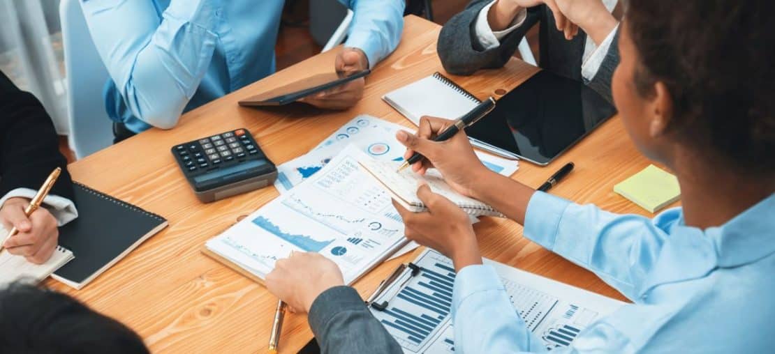 Quais são os principais gastos ocultos de uma frota própria?