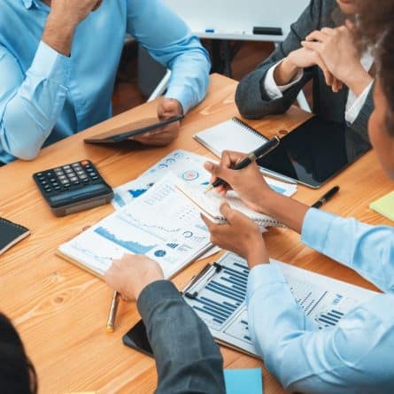 Quais são os principais gastos ocultos de uma frota própria?