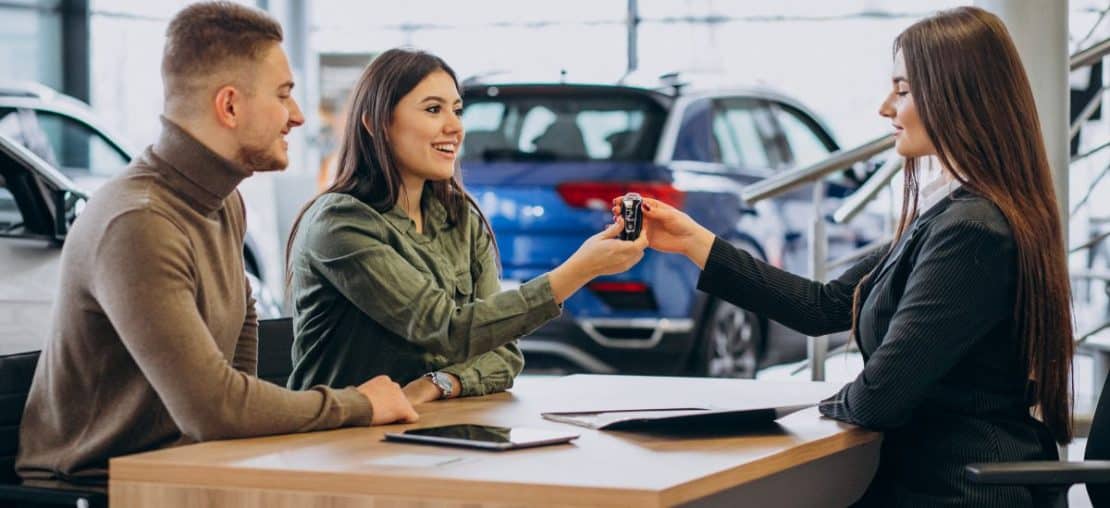 Entenda aqui o que é assinar um carro