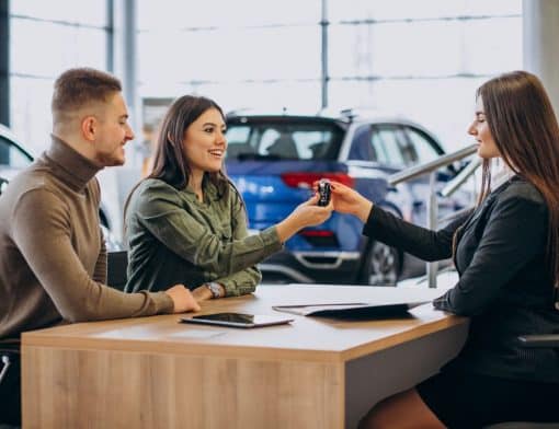 Entenda aqui o que é assinar um carro