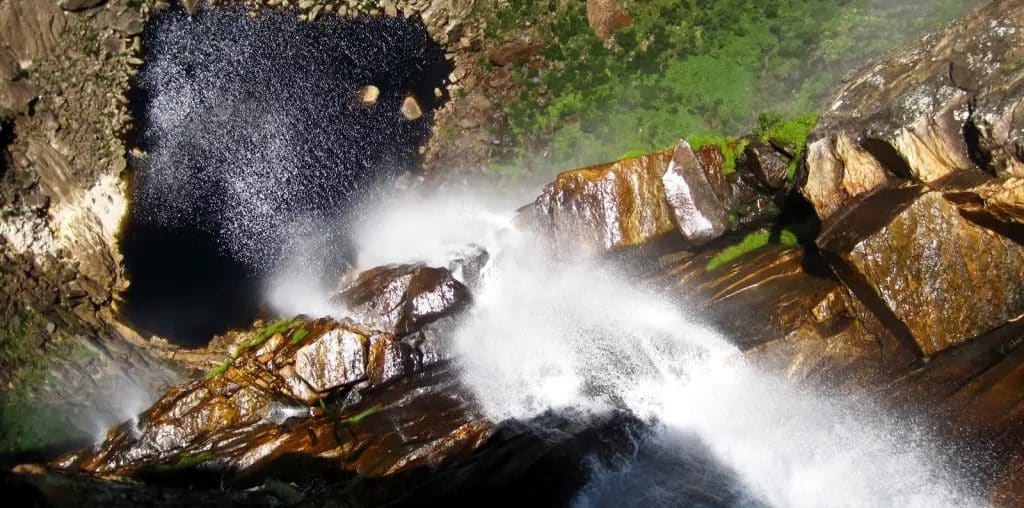 Cachoeira do Tabuleiro fotos você encontra aqui. Foto: Reprodução/Viagens e Turismo